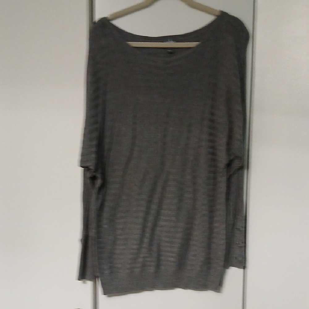 New York & Company Gray Sweater